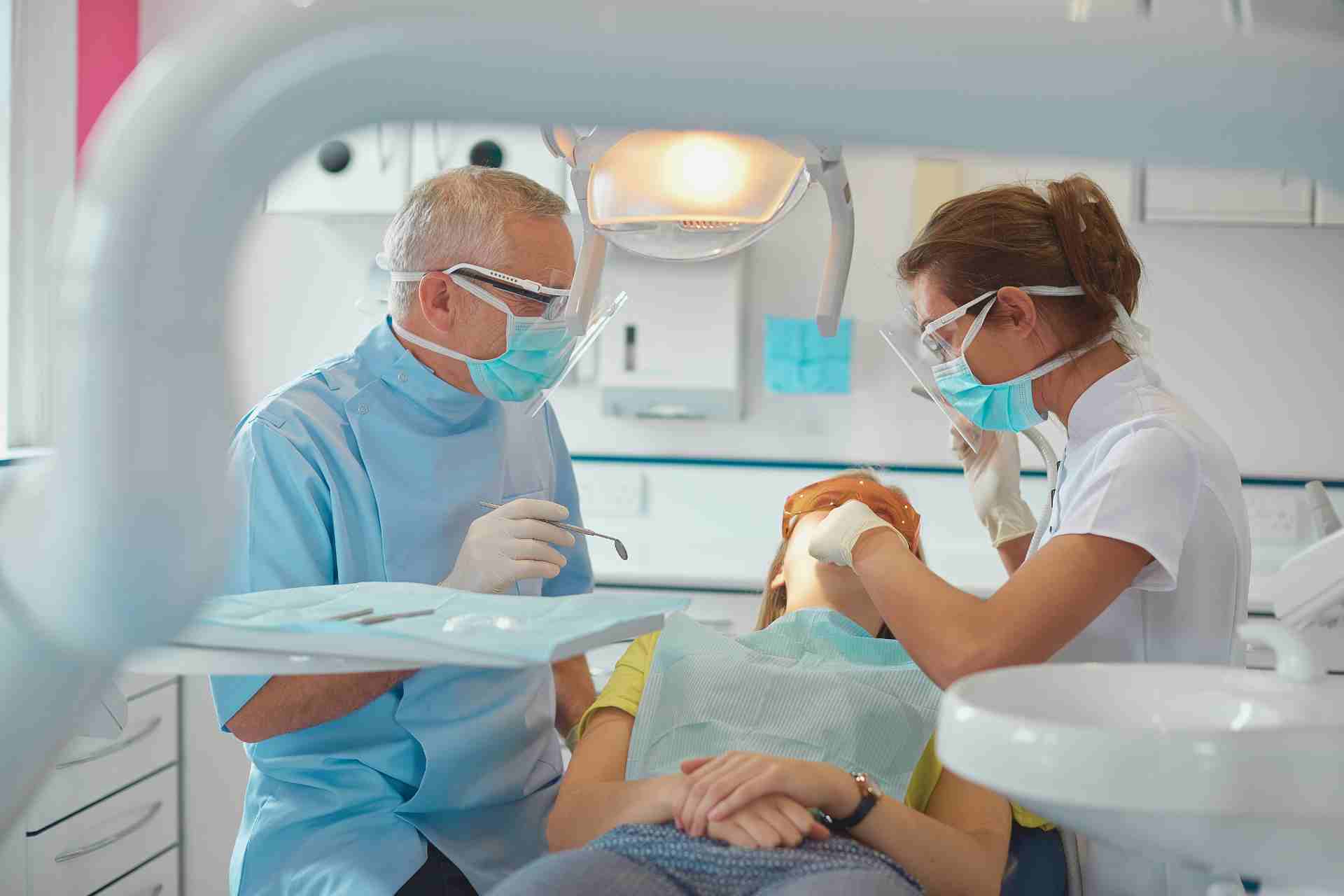 Dentist in Colton, OR